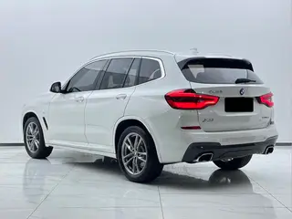 BMW X3 2021 xDrive25i M Sports suit interior photo 15 BMW X3 2021 xDrive25i M Sports suit interior photo 15