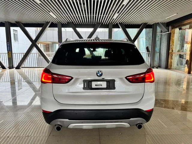 BMW X1 2018 xDrive20Li Premium Class exterior photo 5 BMW X1 2018 xDrive20Li Premium Class exterior photo 5