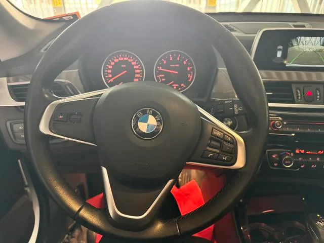 BMW X1 2018 xDrive20Li Premium Class interior photo 11 BMW X1 2018 xDrive20Li Premium Class interior photo 11