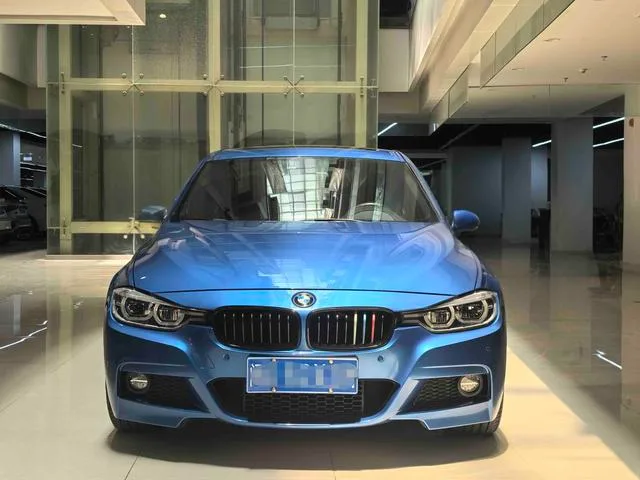 BMW 3 Series 2019 320Li M Conjunto deportivo exterior foto 2 BMW 3 Series 2019 320Li M Conjunto deportivo exterior foto 2