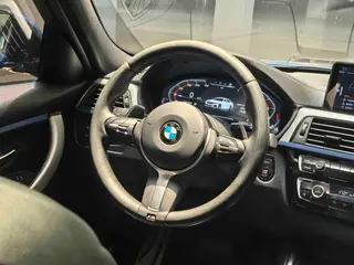 BMW 3 Series 2019 320Li M Conjunto deportivo interior foto 9 BMW 3 Series 2019 320Li M Conjunto deportivo interior foto 9