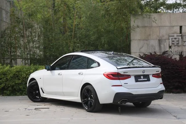 BMW 6 Series GT 2018 640i xDrive M Sports suit interior photo 16