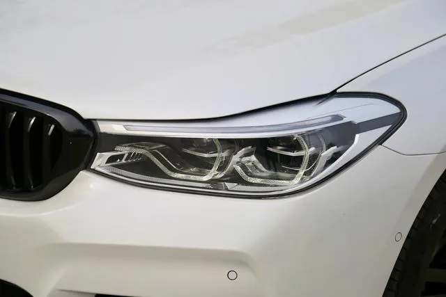 BMW 6 Series GT 2018 640i xDrive M Sports suit interior photo 18
