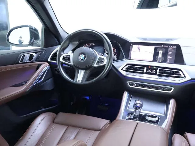 BMW X6 2020 xDrive30i M Sports suit interior photo 15 BMW X6 2020 xDrive30i M Sports suit interior photo 15