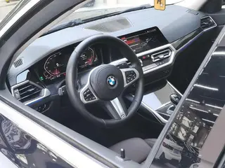 BMW 3 Series 2020 Reforma 325Li M Conjunto deportivo interior foto 9 BMW 3 Series 2020 Reforma 325Li M Conjunto deportivo interior foto 9