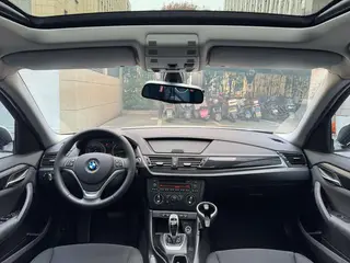 BMW X1 2015 sDrive18i Fashion Upgrade Edition interior photo 16 BMW X1 2015 sDrive18i Fashion Upgrade Edition interior photo 16