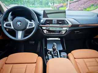 BMW X3 2021 xDrive28i M Sports suit interior photo 11 BMW X3 2021 xDrive28i M Sports suit interior photo 11