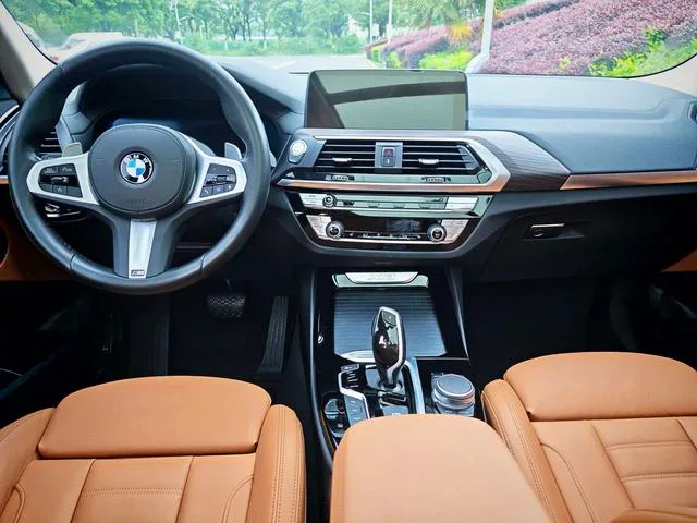 BMW X3 2021 xDrive28i M Sports suit interior photo 11 BMW X3 2021 xDrive28i M Sports suit interior photo 11