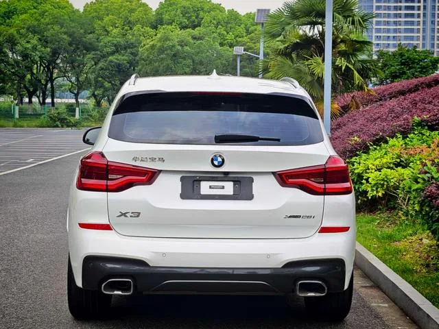 BMW X3 2021 xDrive28i M Sports suit interior photo 19 BMW X3 2021 xDrive28i M Sports suit interior photo 19