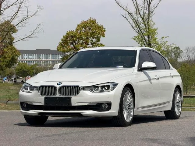 BMW 3 Series 2018 320Li Fashionable exterior photo 1 BMW 3 Series 2018 320Li Fashionable exterior photo 1