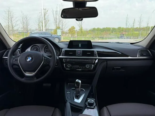 BMW 3 Series 2018 320Li Fashionable exterior photo 7 BMW 3 Series 2018 320Li Fashionable exterior photo 7