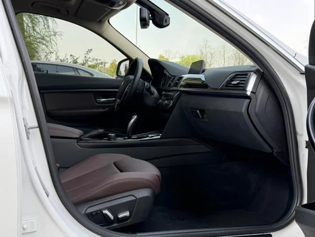 BMW 3 Series 2018 320Li Fashionable interior photo 11 BMW 3 Series 2018 320Li Fashionable interior photo 11