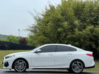 BMW 2 Series 2021 225i Four-door coupe M Sports suit exterior photo 4 BMW 2 Series 2021 225i Four-door coupe M Sports suit exterior photo 4