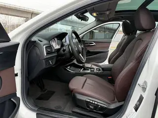 BMW 1 Series 2019 120i Leading Type M Sports suit interior photo 10 BMW 1 Series 2019 120i Leading Type M Sports suit interior photo 10