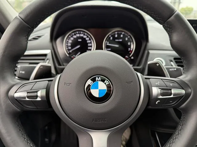 BMW 1 Series 2019 120i Leading Type M Sports suit interior photo 14 BMW 1 Series 2019 120i Leading Type M Sports suit interior photo 14