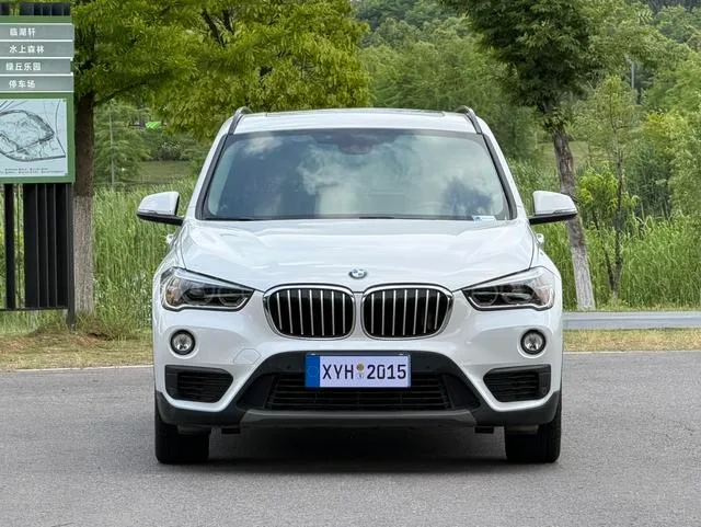 BMW X1 2016 sDrive18Li Premium Class exterior photo 2 BMW X1 2016 sDrive18Li Premium Class exterior photo 2
