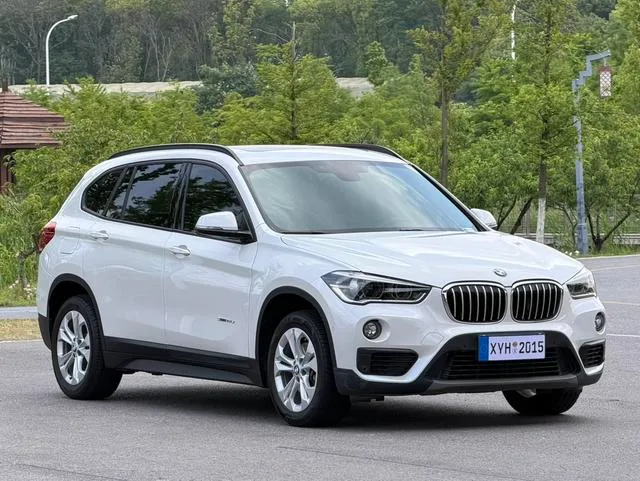 BMW X1 2016 sDrive18Li Premium Class exterior photo 3 BMW X1 2016 sDrive18Li Premium Class exterior photo 3