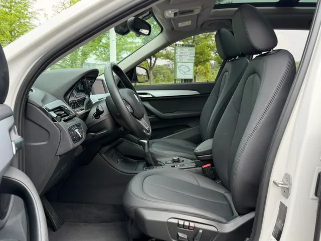 BMW X1 2016 sDrive18Li Premium Class exterior photo 7 BMW X1 2016 sDrive18Li Premium Class exterior photo 7