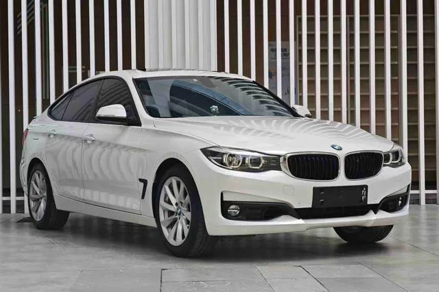 BMW 3 Series GT 2019 320i Fashionable exterior photo 3 BMW 3 Series GT 2019 320i Fashionable exterior photo 3