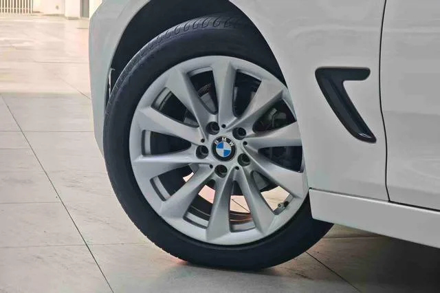 BMW 3 Series GT 2019 320i Fashionable exterior photo 5 BMW 3 Series GT 2019 320i Fashionable exterior photo 5