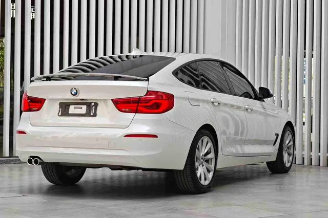 BMW 3 Series GT 2019 320i Fashionable interior photo 16 BMW 3 Series GT 2019 320i Fashionable interior photo 16