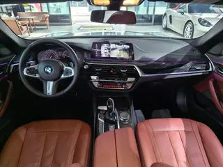 BMW 5 Series 2018 Restyling 530Li Premium Class M Sports suit exterior photo 6 BMW 5 Series 2018 Restyling 530Li Premium Class M Sports suit exterior photo 6