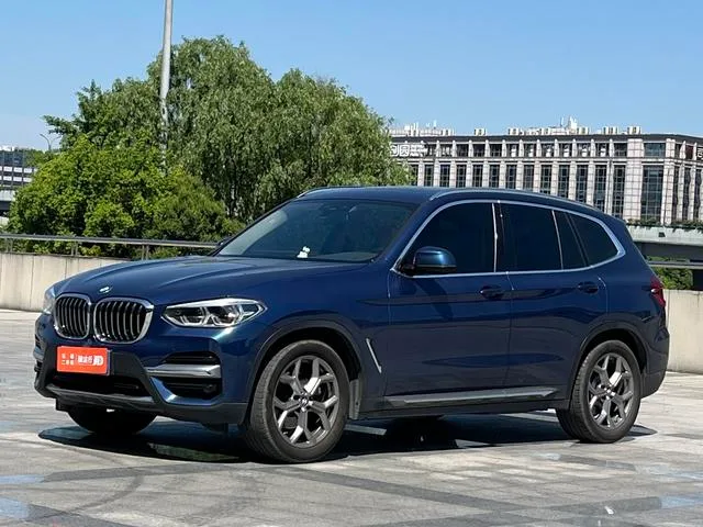 BMW X3 2020 xDrive28i Роскошный набор экстерьер фото 1 BMW X3 2020 xDrive28i Роскошный набор экстерьер фото 1