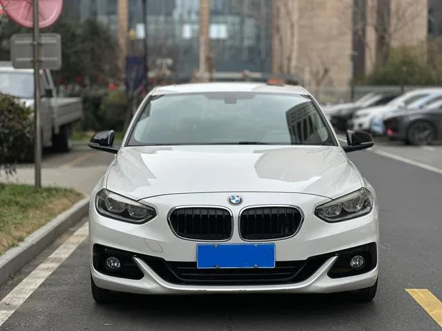 BMW 1 Series 2017 120i Дизайн набора типа экстерьер фото 2 BMW 1 Series 2017 120i Дизайн набора типа экстерьер фото 2