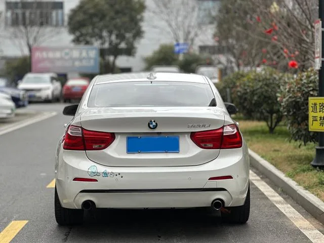 BMW 1 Series 2017 120i Дизайн набора типа экстерьер фото 5 BMW 1 Series 2017 120i Дизайн набора типа экстерьер фото 5