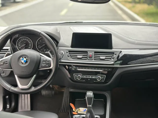 BMW 1 Series 2017 120i Дизайн набора типа интерьер фото 9 BMW 1 Series 2017 120i Дизайн набора типа интерьер фото 9