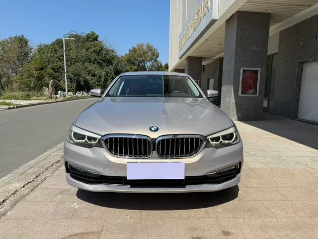 BMW 5 Series 2018 528Li Listing Special Edition exterior photo 2 BMW 5 Series 2018 528Li Listing Special Edition exterior photo 2