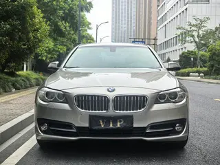 BMW 5 Series 2017 520Li Elegant style exterior photo 2 BMW 5 Series 2017 520Li Elegant style exterior photo 2