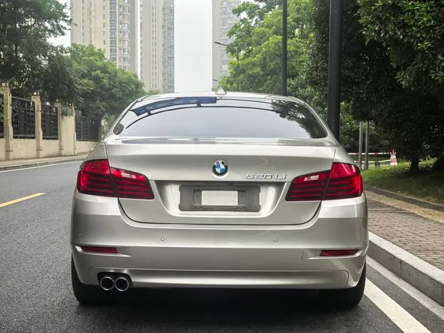 BMW 5 Series 2017 520Li Elegant style exterior photo 5 BMW 5 Series 2017 520Li Elegant style exterior photo 5