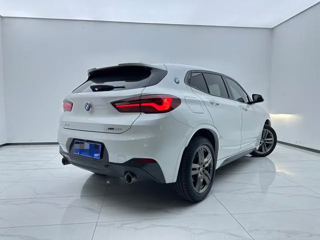 BMW X2 2021 sDrive25i M Off-road suit exterior photo 4 BMW X2 2021 sDrive25i M Off-road suit exterior photo 4