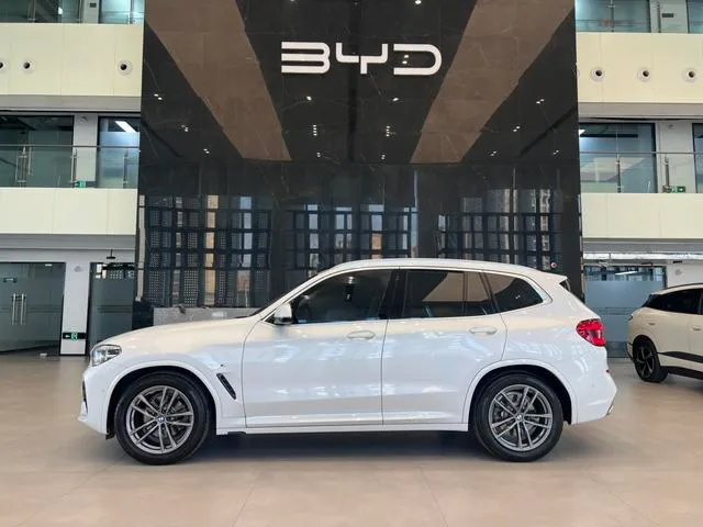 BMW X3 2020 xDrive28i M Conjunto deportivo exterior foto 3 BMW X3 2020 xDrive28i M Conjunto deportivo exterior foto 3