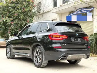 BMW X3 2019 xDrive28i Ensemble de luxe intérieur photo 9 BMW X3 2019 xDrive28i Ensemble de luxe intérieur photo 9