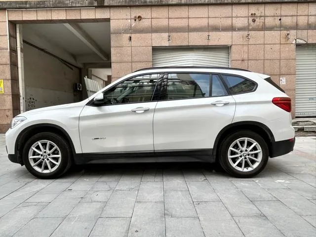 BMW X1 2018 sDrive18Li Fashionable exterior photo 5 BMW X1 2018 sDrive18Li Fashionable exterior photo 5