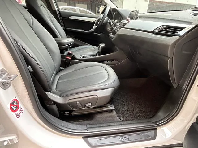 BMW X1 2018 sDrive18Li Fashionable interior photo 13 BMW X1 2018 sDrive18Li Fashionable interior photo 13