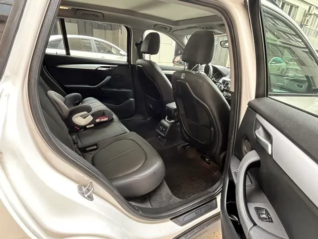 BMW X1 2018 sDrive18Li Fashionable interior photo 17 BMW X1 2018 sDrive18Li Fashionable interior photo 17