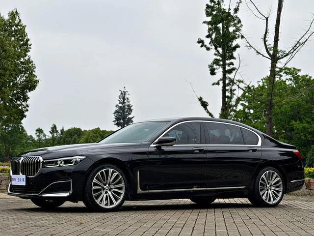 BMW 7 Series 2021 740Li Leading Type Luxury Set exterior photo 1 BMW 7 Series 2021 740Li Leading Type Luxury Set exterior photo 1