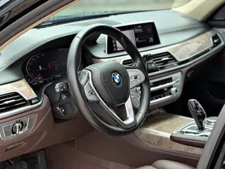 BMW 7 Series 2021 740Li Leading Type Luxury Set exterior photo 4 BMW 7 Series 2021 740Li Leading Type Luxury Set exterior photo 4