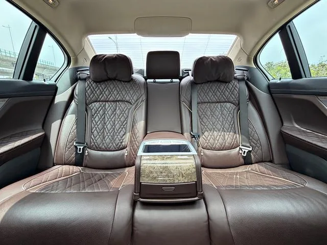 BMW 7 Series 2021 740Li Leading Type Luxury Set interior photo 12 BMW 7 Series 2021 740Li Leading Type Luxury Set interior photo 12