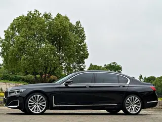 BMW 7 Series 2021 740Li Leading Type Luxury Set interior photo 17 BMW 7 Series 2021 740Li Leading Type Luxury Set interior photo 17