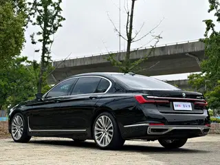 BMW 7 Series 2021 740Li Leading Type Luxury Set interior photo 18 BMW 7 Series 2021 740Li Leading Type Luxury Set interior photo 18