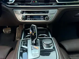 BMW 7 Series 2018 730Li Premium Class M Sports suit interior photo 19