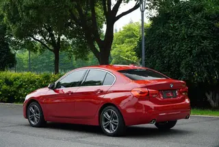 BMW 1 Series 2020 120i Style tendance extérieur photo 8 BMW 1 Series 2020 120i Style tendance extérieur photo 8