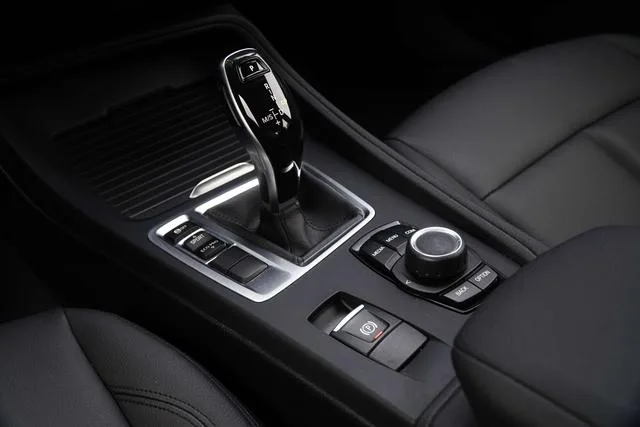 BMW 1 Series 2020 120i Style tendance intérieur photo 13 BMW 1 Series 2020 120i Style tendance intérieur photo 13