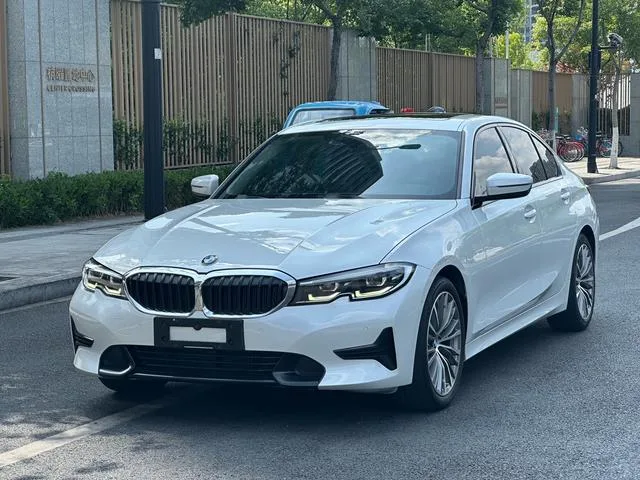 BMW 3 Series 2020 320i Sports suit exterior photo 1 BMW 3 Series 2020 320i Sports suit exterior photo 1