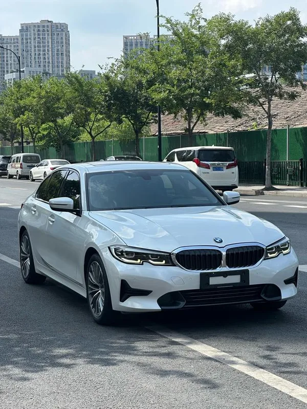 BMW 3 Series 2020 320i Sports suit exterior photo 3 BMW 3 Series 2020 320i Sports suit exterior photo 3