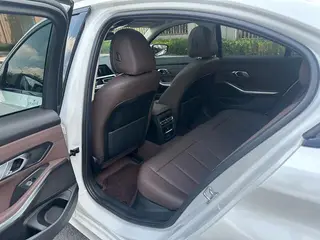 BMW 3 Series 2020 320i Sports suit interior photo 14 BMW 3 Series 2020 320i Sports suit interior photo 14